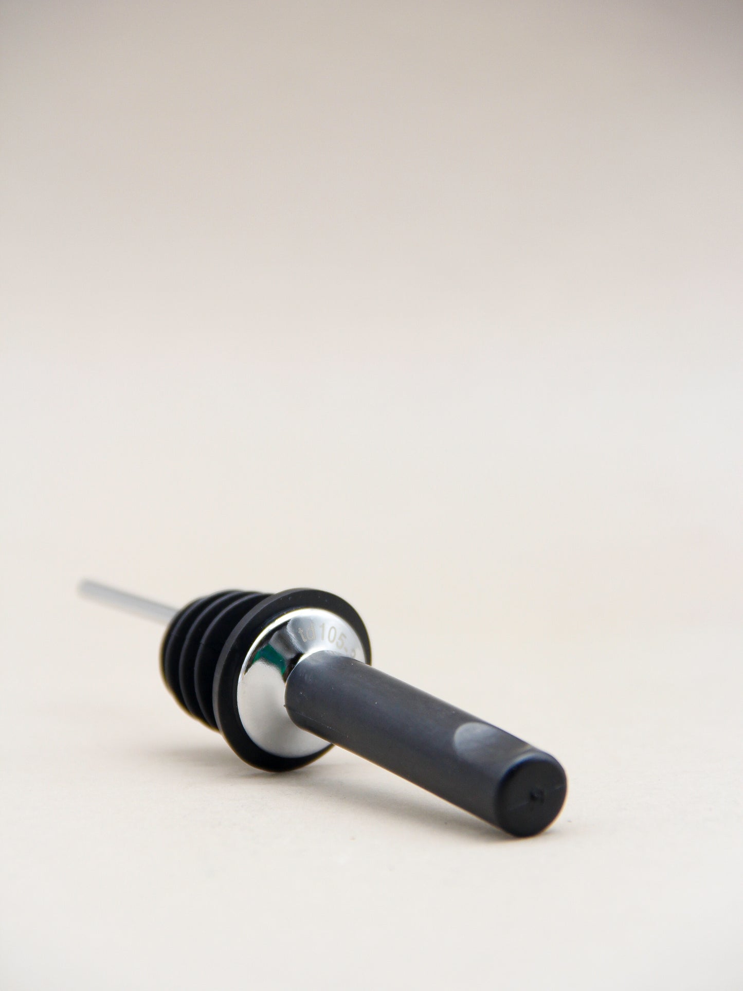Free Pour Dust Cap