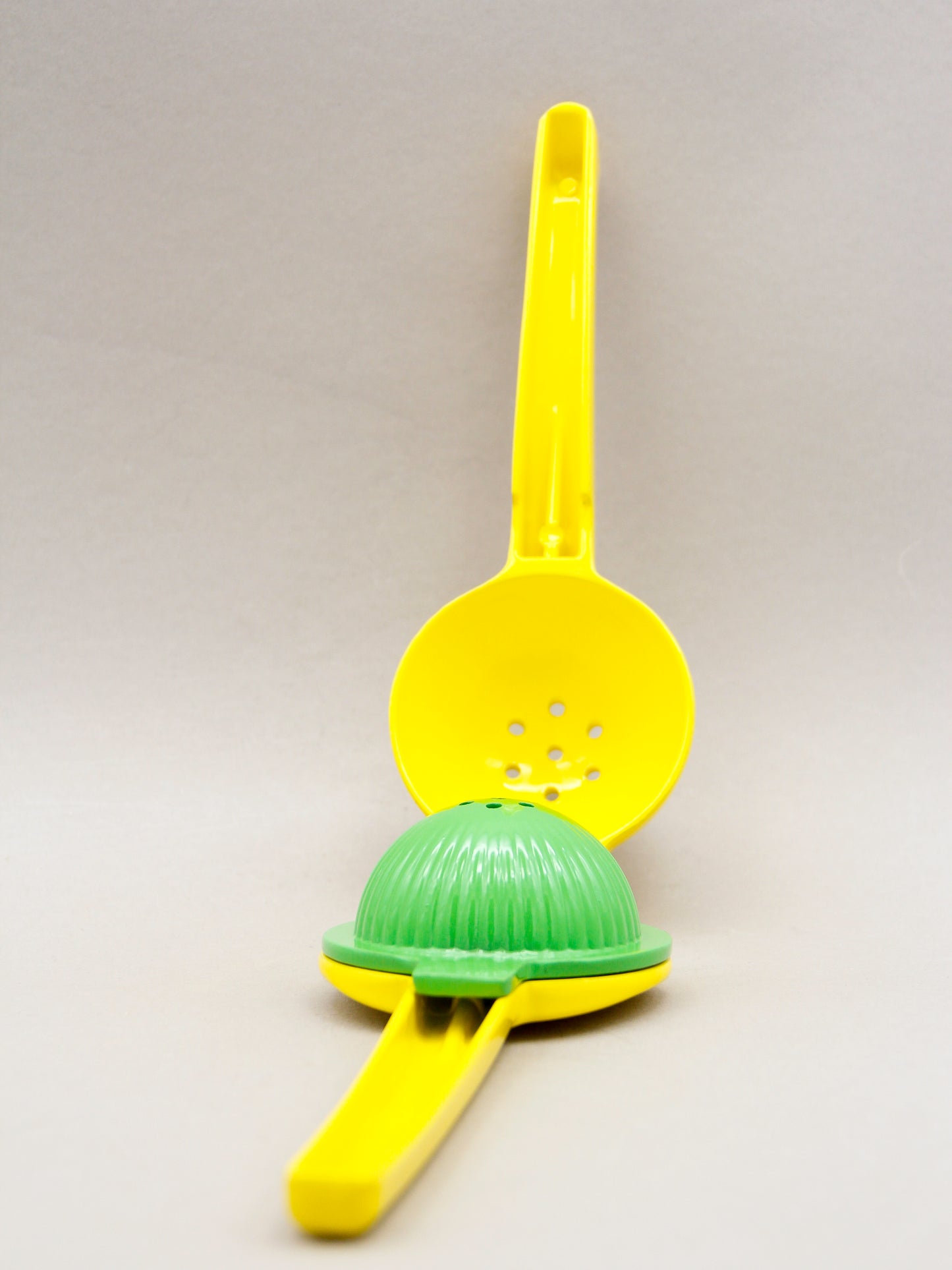Lime and Lemon Squeezer (Mexican Elbow), Yellow And Green