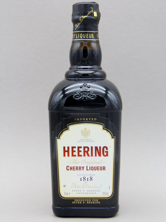 Heering Cherry Liqueur (25%, 70cl)