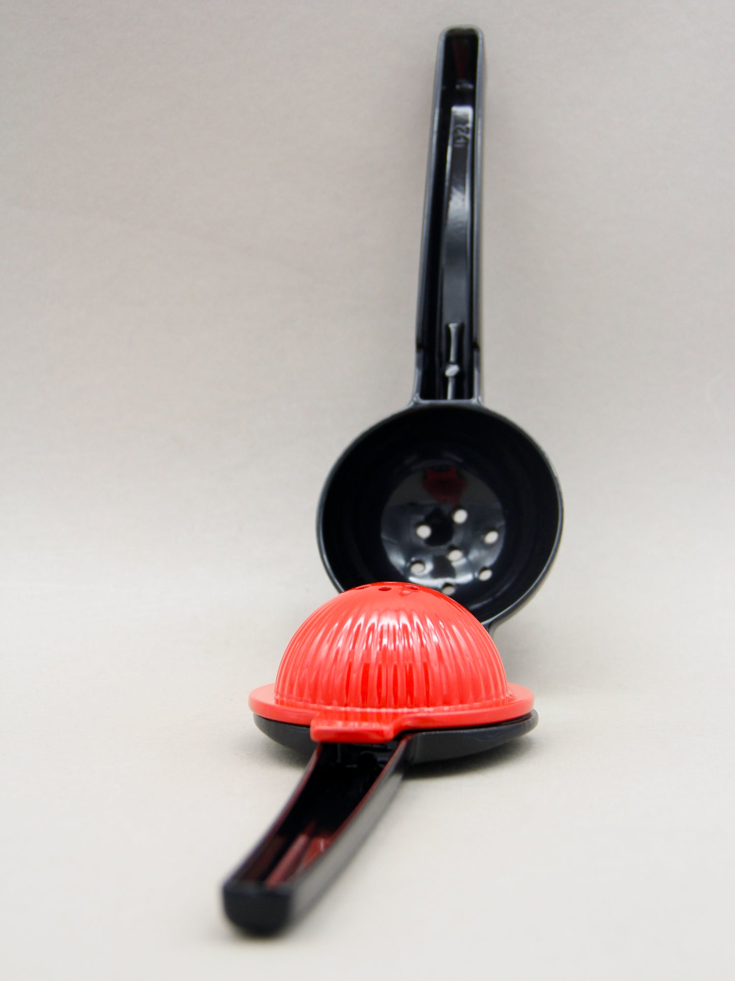 Lime and Lemon Squeezer (Mexican Elbow), Black and Red