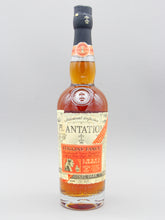 Load image into Gallery viewer, Plantation Stiggins&#39; Fancy Pineapple Rum, Smoky Formula (40%, 70cl)
